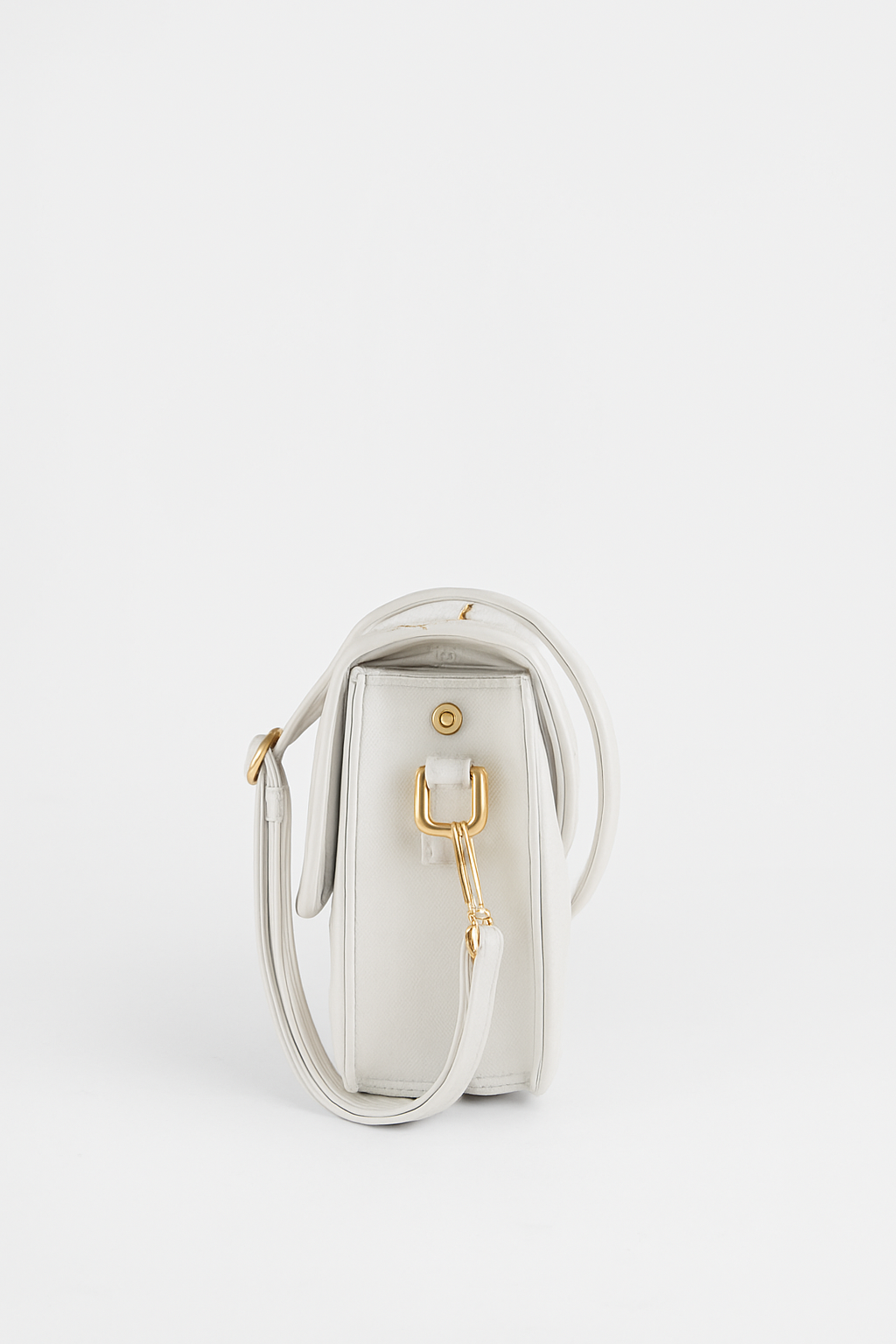 Elegant Quilted Burgundy H-AR-4 White