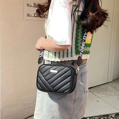 Elorina Luxe Crossbody Bag C-AR-1 Black