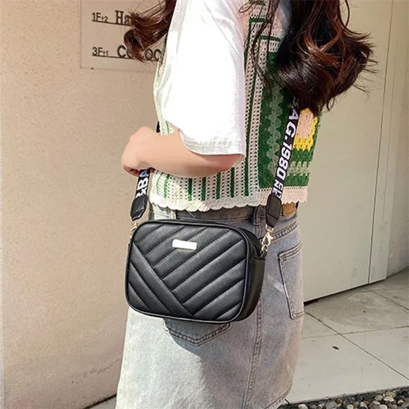 Elorina Luxe Crossbody Bag C-AR-1 Camel